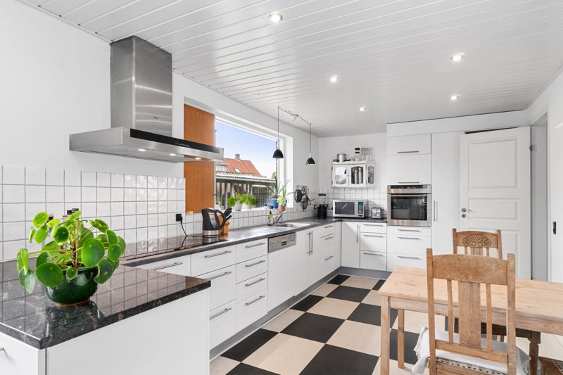 Property image number 8