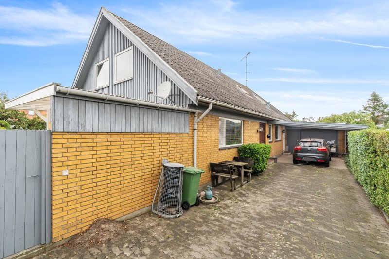 Property image number 2