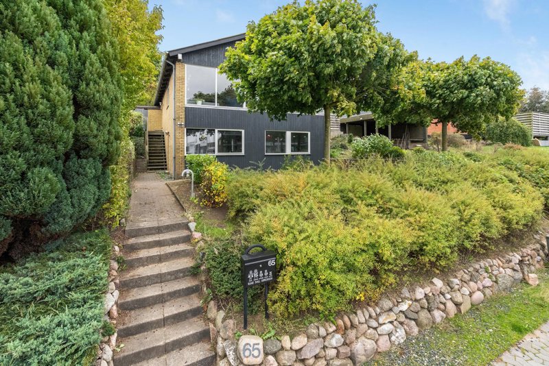 Property image number 2