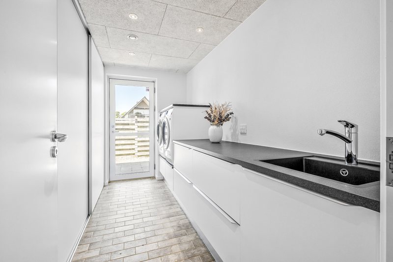 Property image number 3