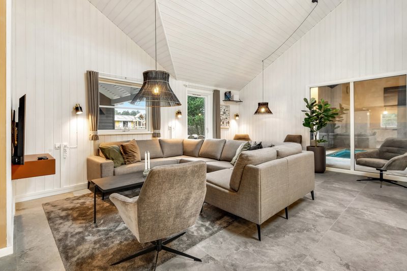 Property image number 2