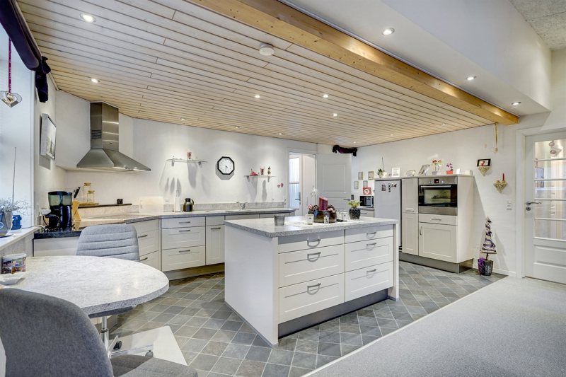 Property image number 6