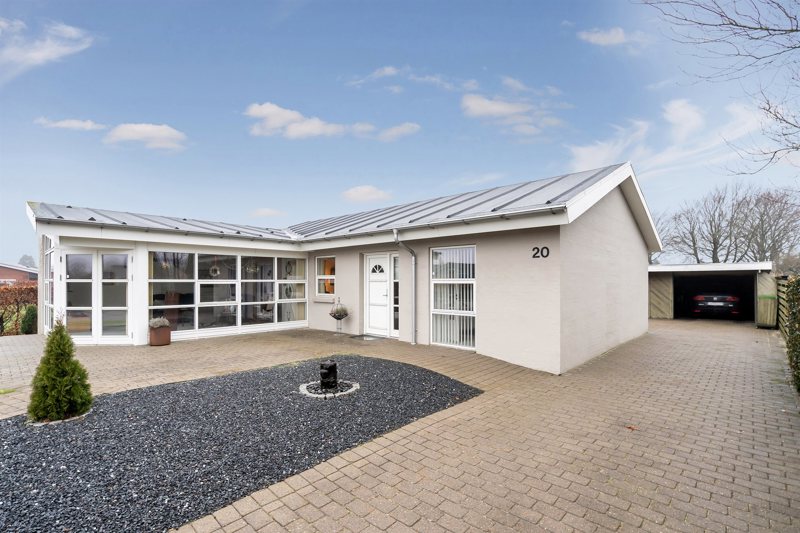Property image number 1