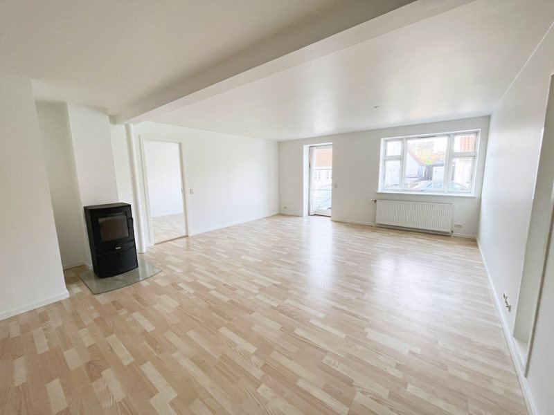 Property image number 3