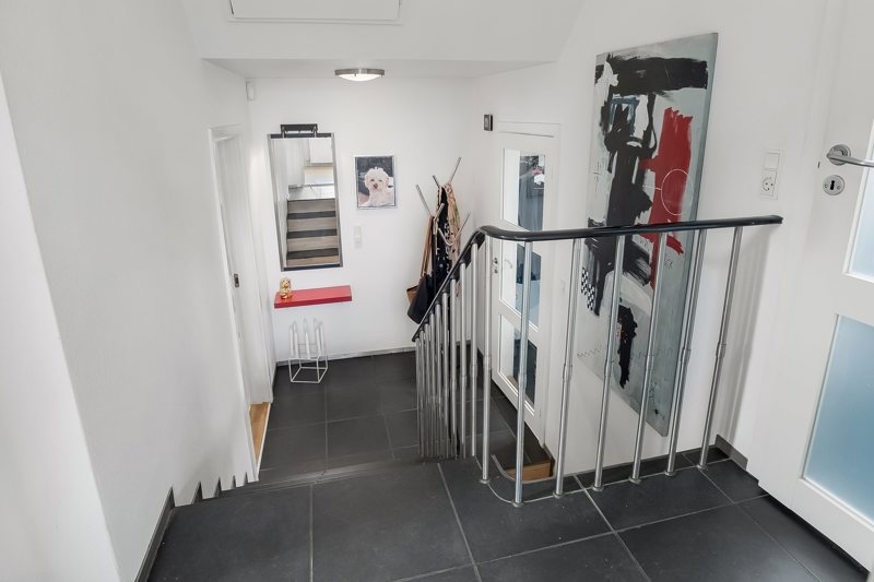 toggle-gallery-image