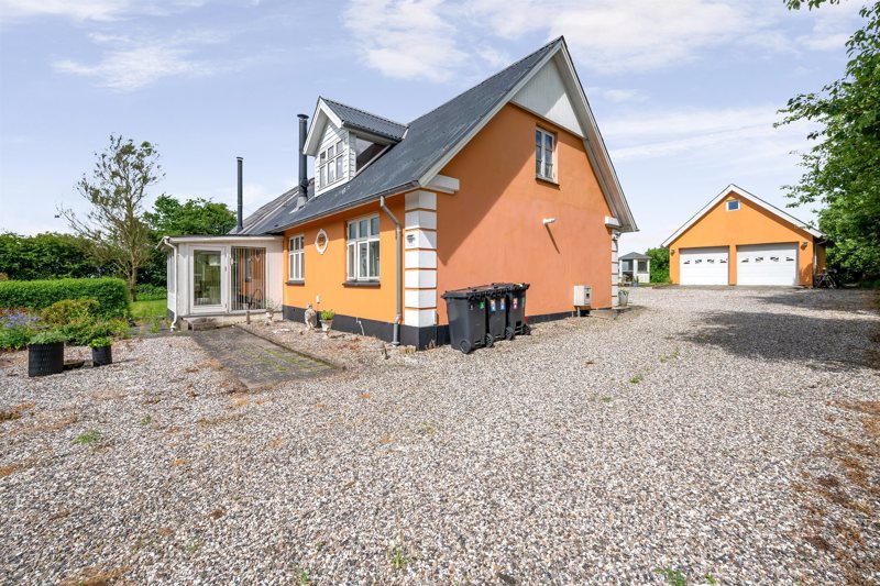 Property image number 2