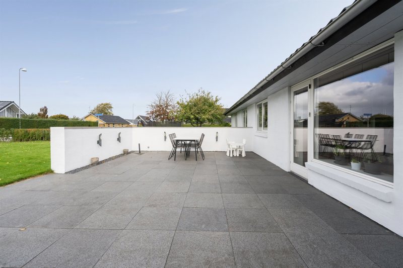Property image number 1