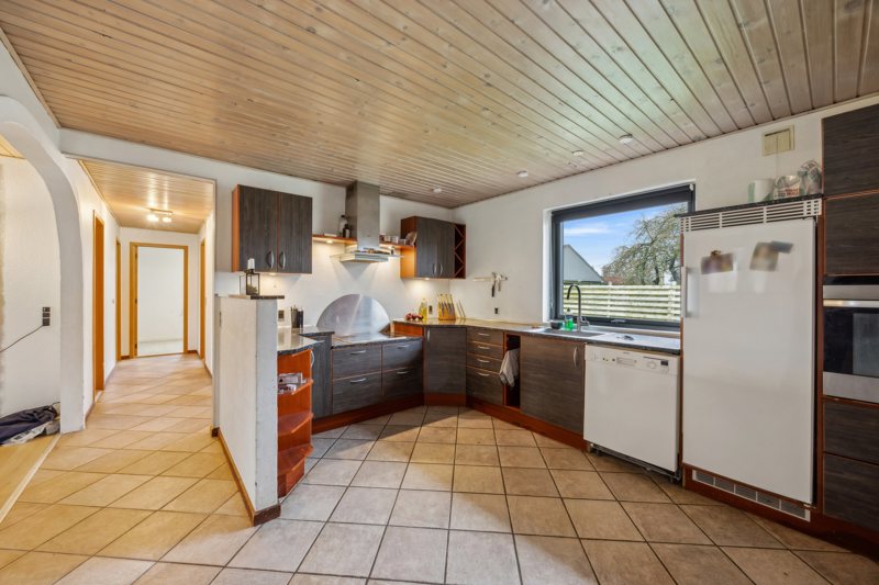 Property image number 2