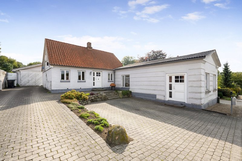 Property image number 2