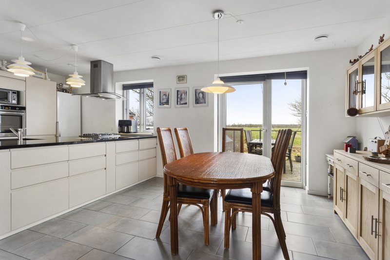 Property image number 8