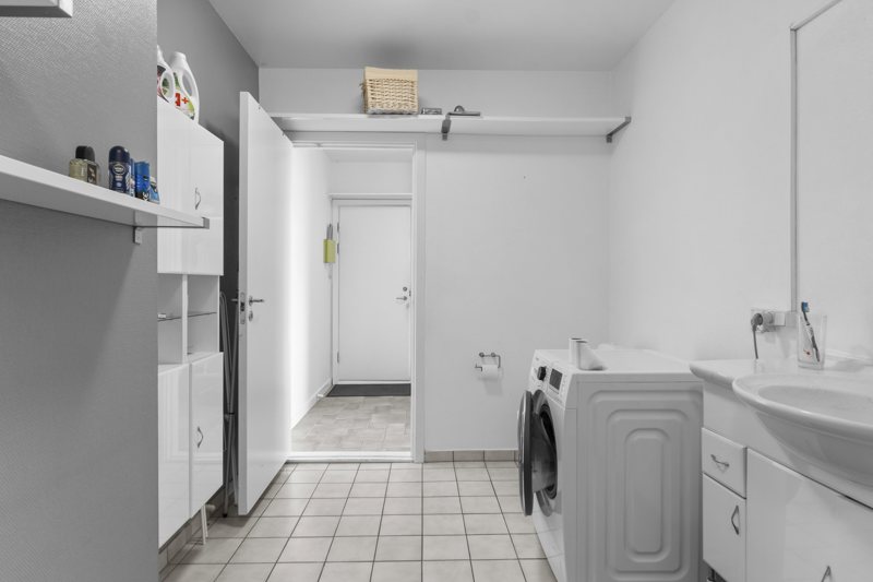 Property image number 8