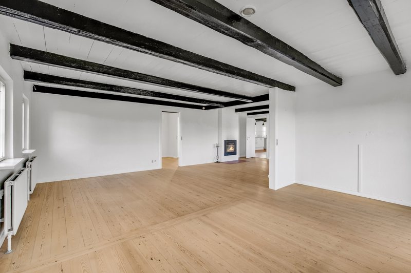 Property image number 8
