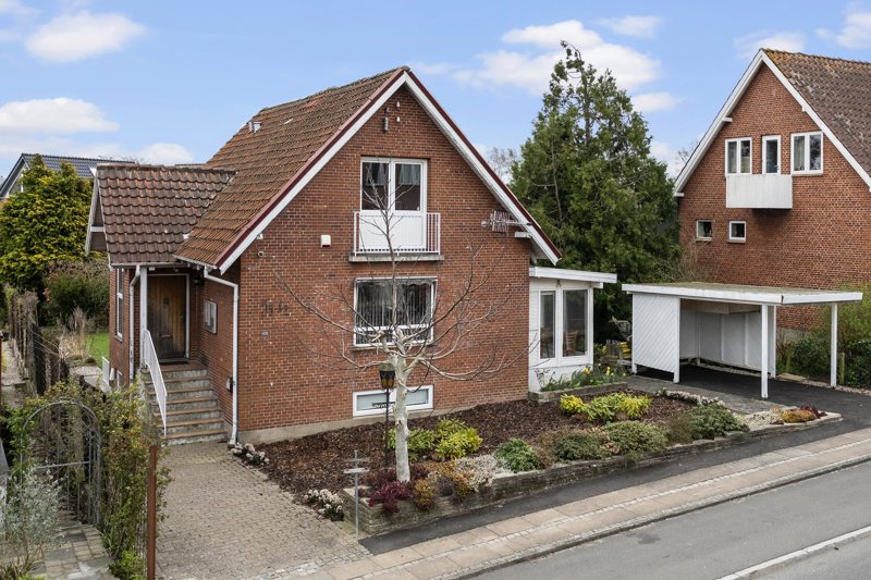 Property image number 2