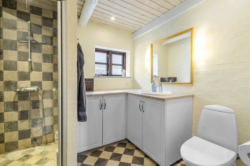 Property image number 8