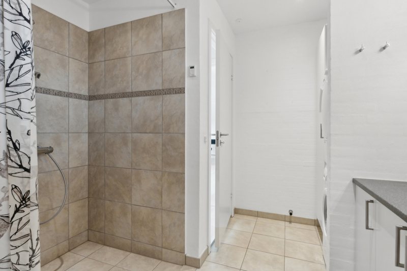 Property image number 8