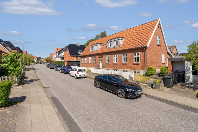 Property image number 2