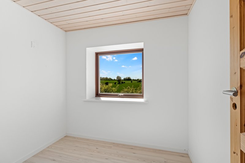 toggle-gallery-image