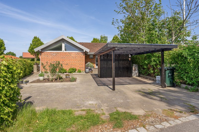 Property image number 2