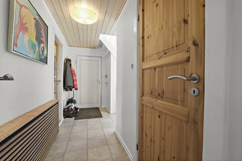Rummelig villa med stor have og mange muligheder