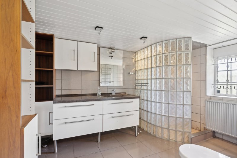 Property image number 4