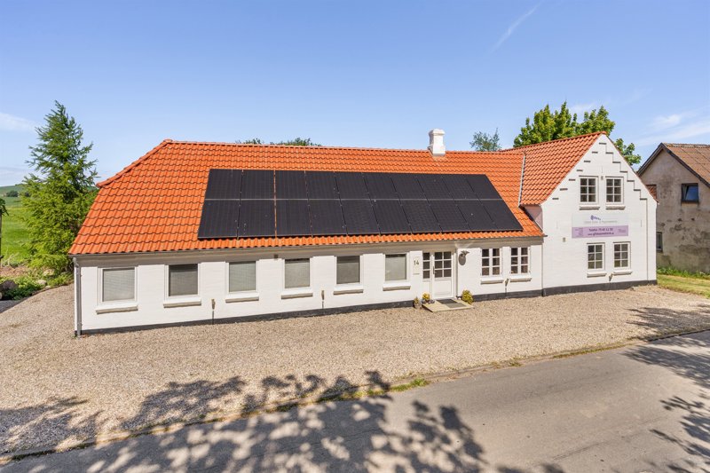 Property image number 2