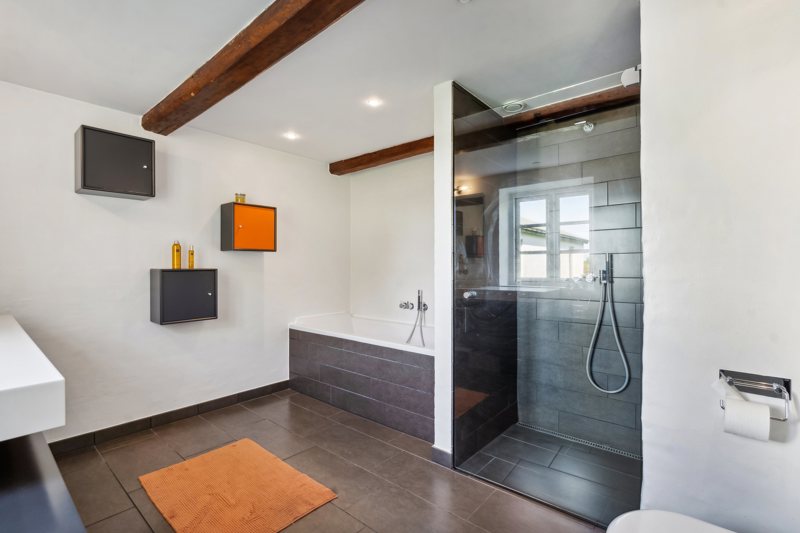 toggle-gallery-image