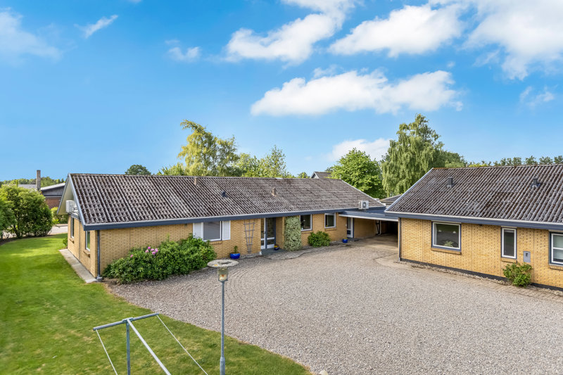 Property image number 2