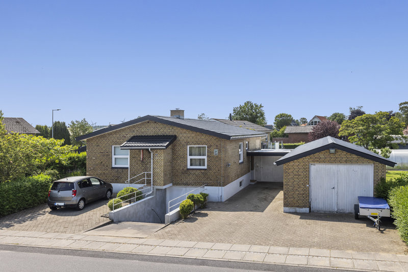 Property image number 2