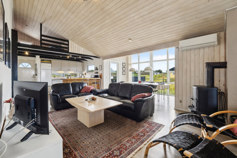 Property image number 8