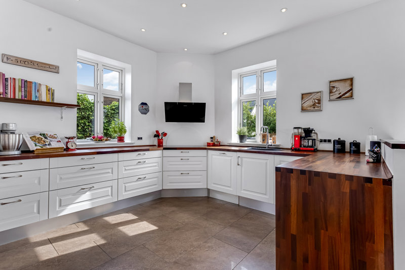Property image number 2