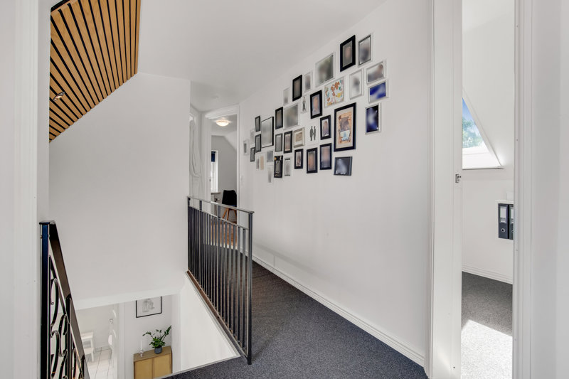 toggle-gallery-image