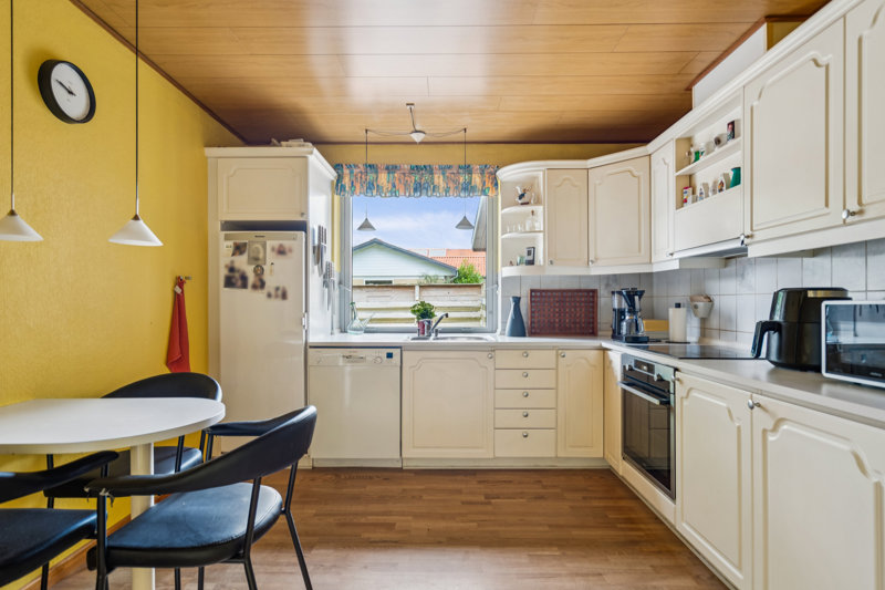 Property image number 8
