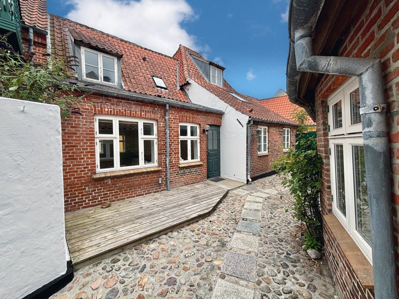 Property image number 1