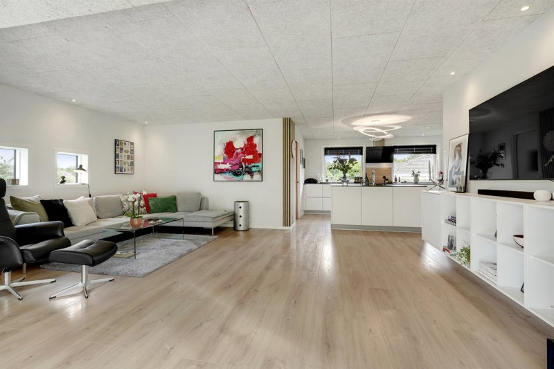Property image number 6