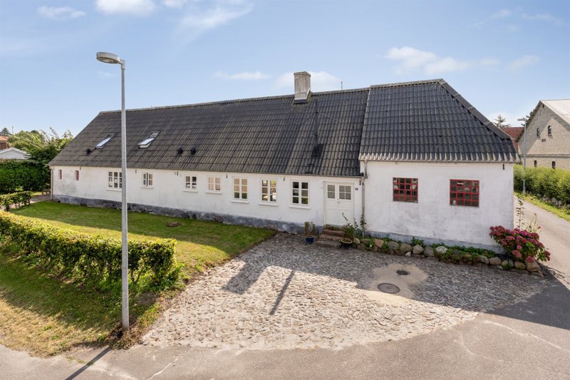 Property image number 2