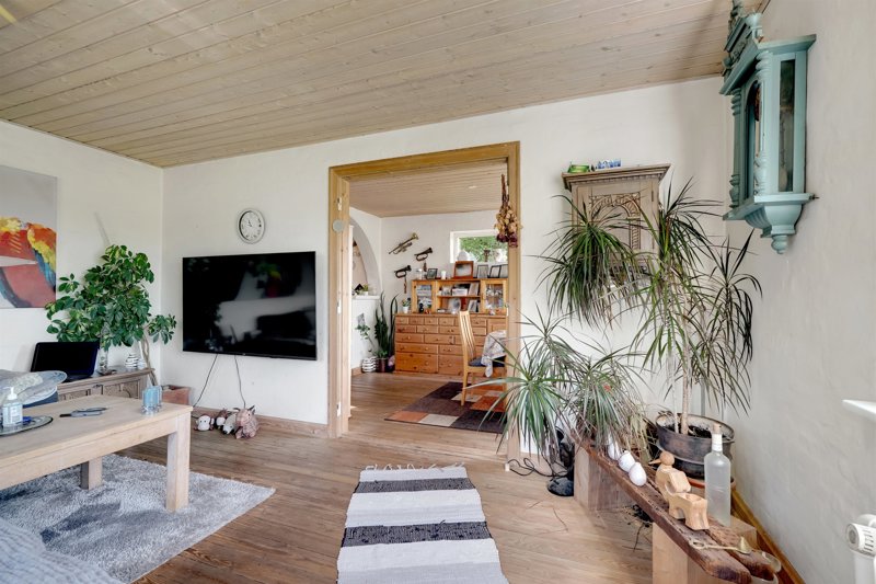 Property image number 8