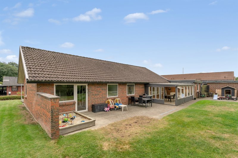 Property image number 2
