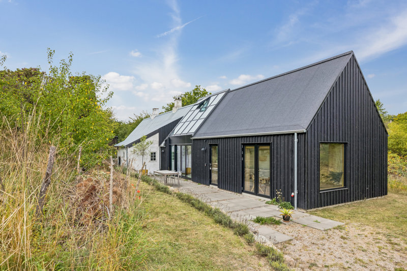 Property image number 2