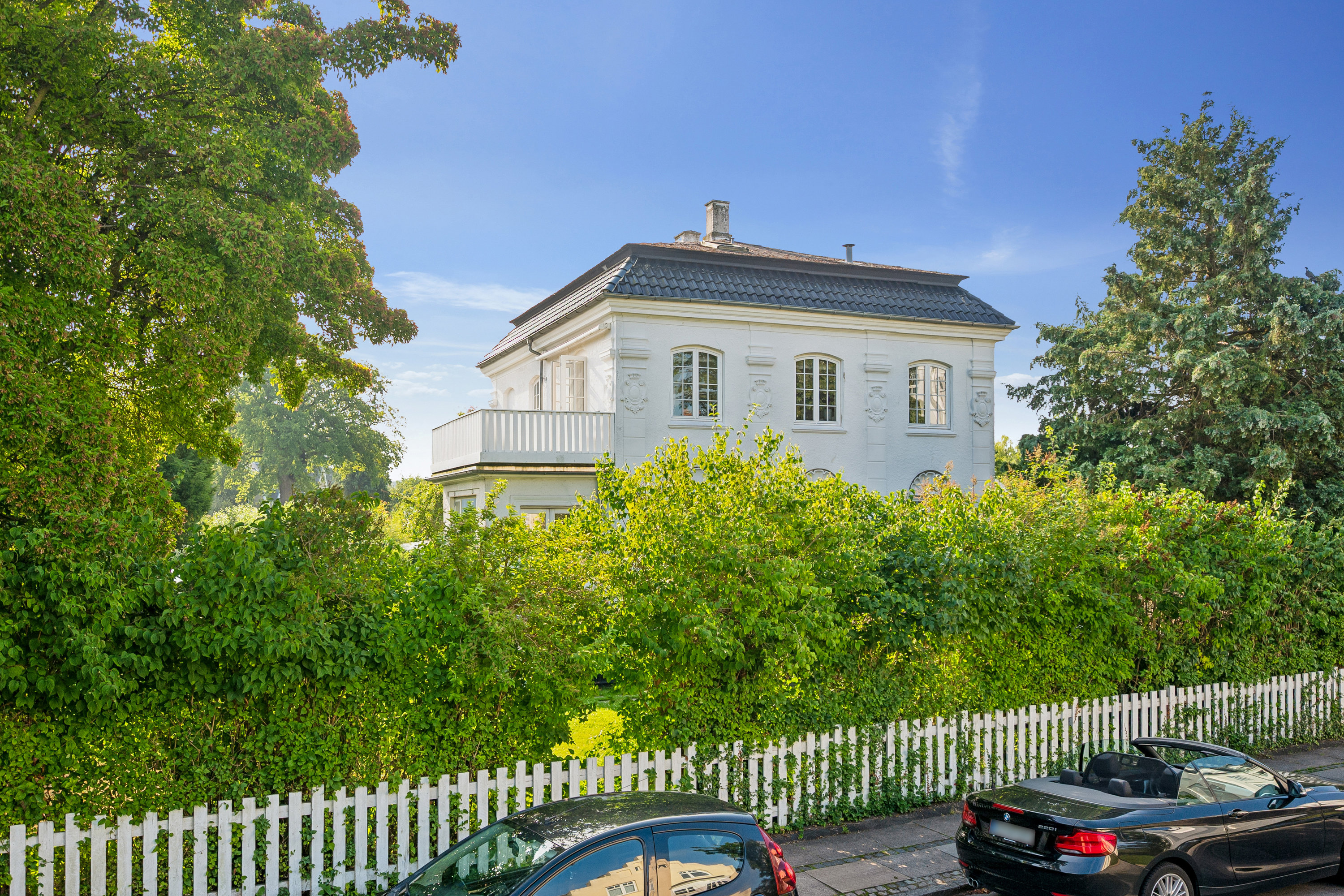 Villalejlighed på Prinsesse Alexandrines Alle 9, 1. 2920 Charlottenlund.