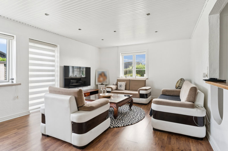 Property image number 2