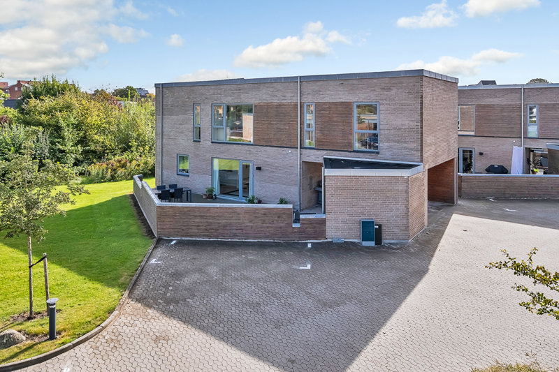 Property image number 2