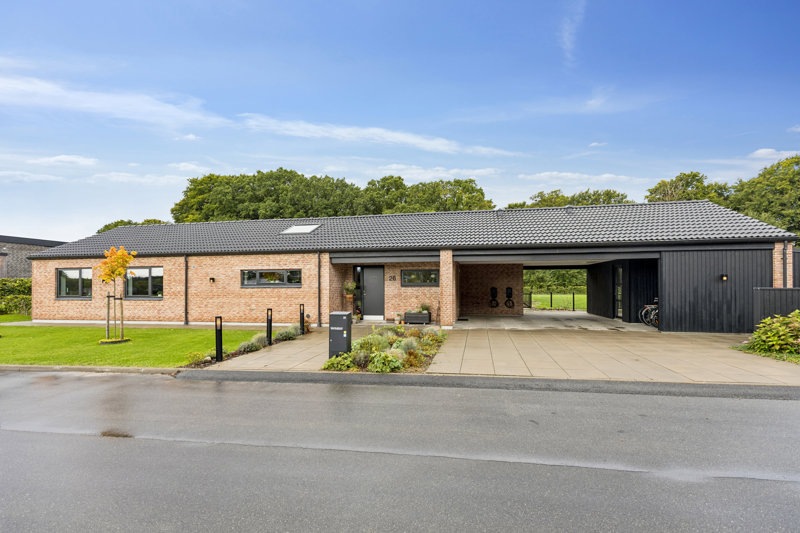 Property image number 2