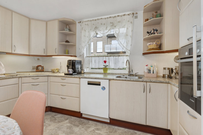Property image number 8