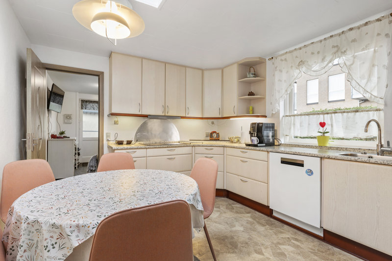 Property image number 6