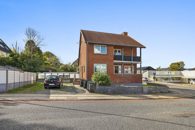 Property image number 2