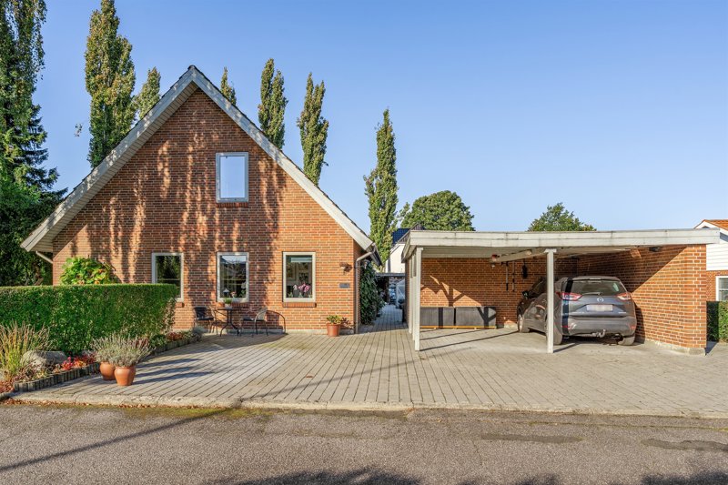 Property image number 2