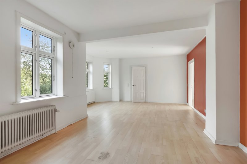 Property image number 8