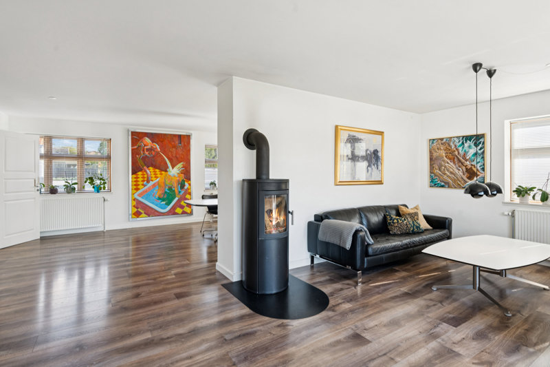 Property image number 2