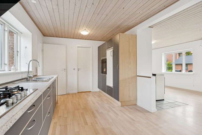 Property image number 3