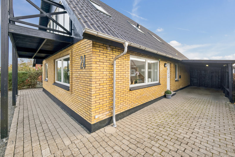 Property image number 2